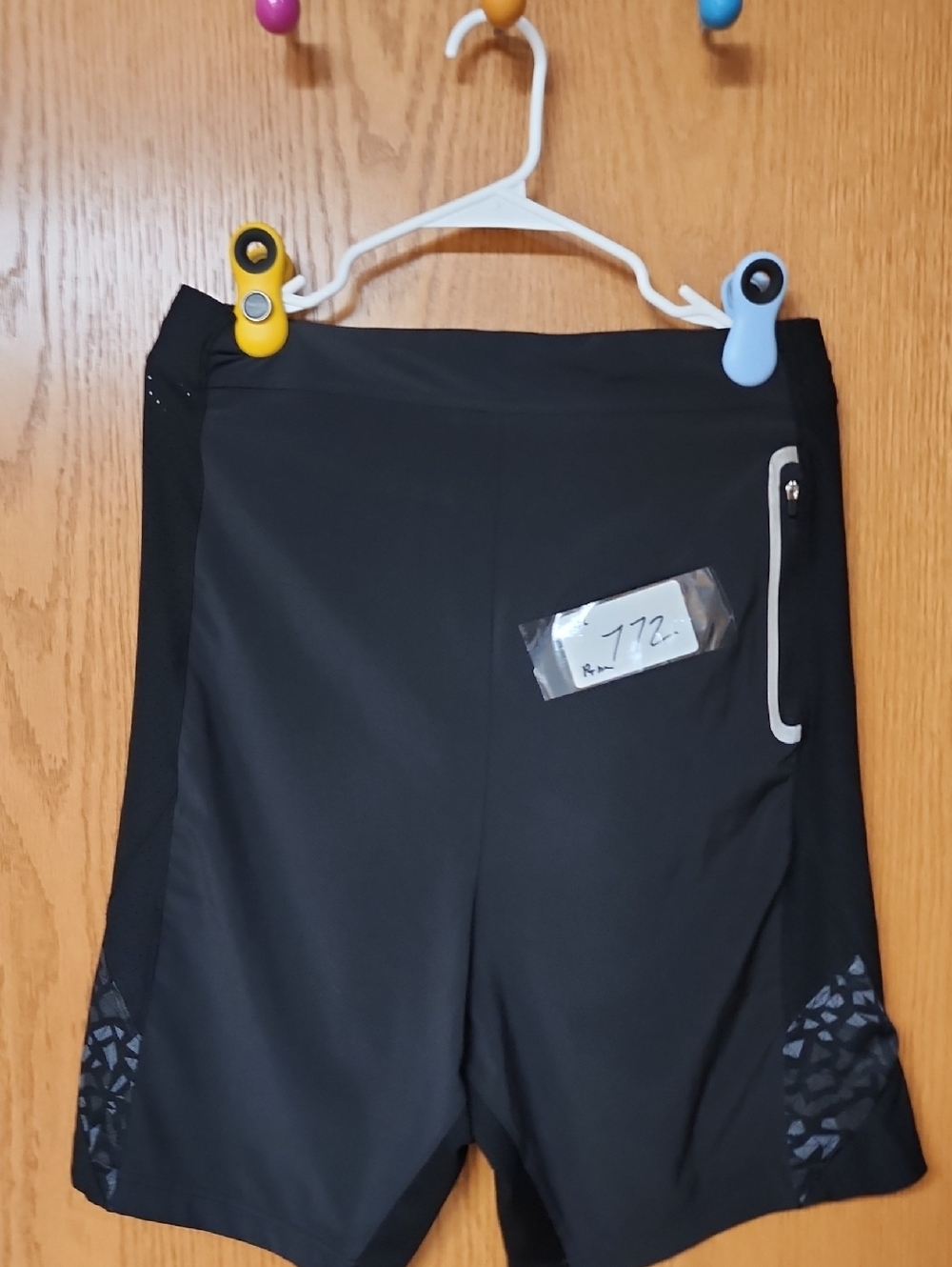 Air Jordan Black Athletic Shorts with Side Zip Pocket mens M number 772